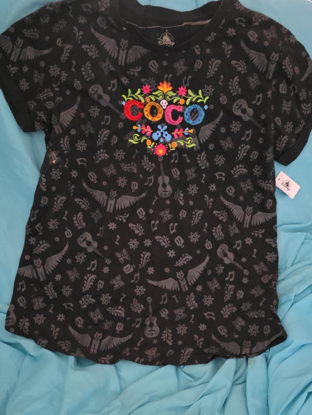 Disney Black Womens Short-Sleeve Coco Embroidered Logo Tee XL. NWT